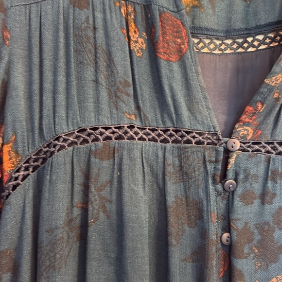 Floral Teal Dress - Picture 4 of 7